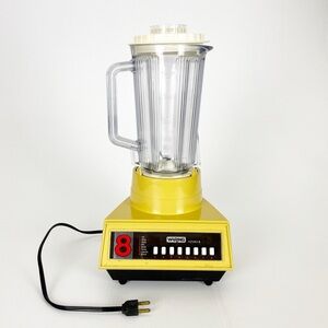 Vintage Waring Futura II 2 8 Speed Yellow Kitchen Blender